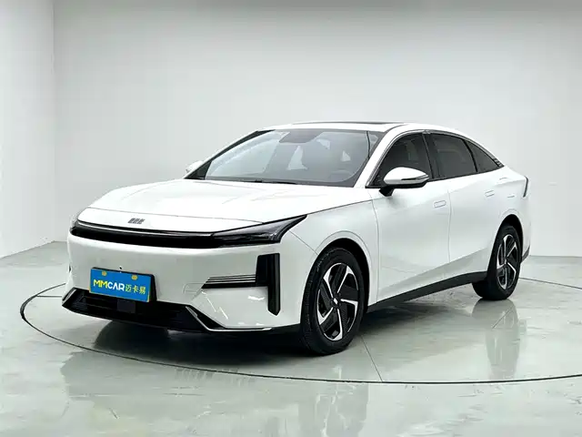 GEELY GALAXY GALAXY L6 2024