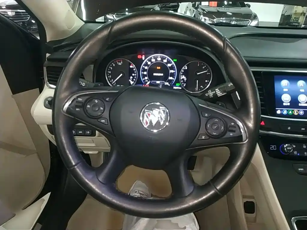 Buick LaCrosse — миниатюра 11