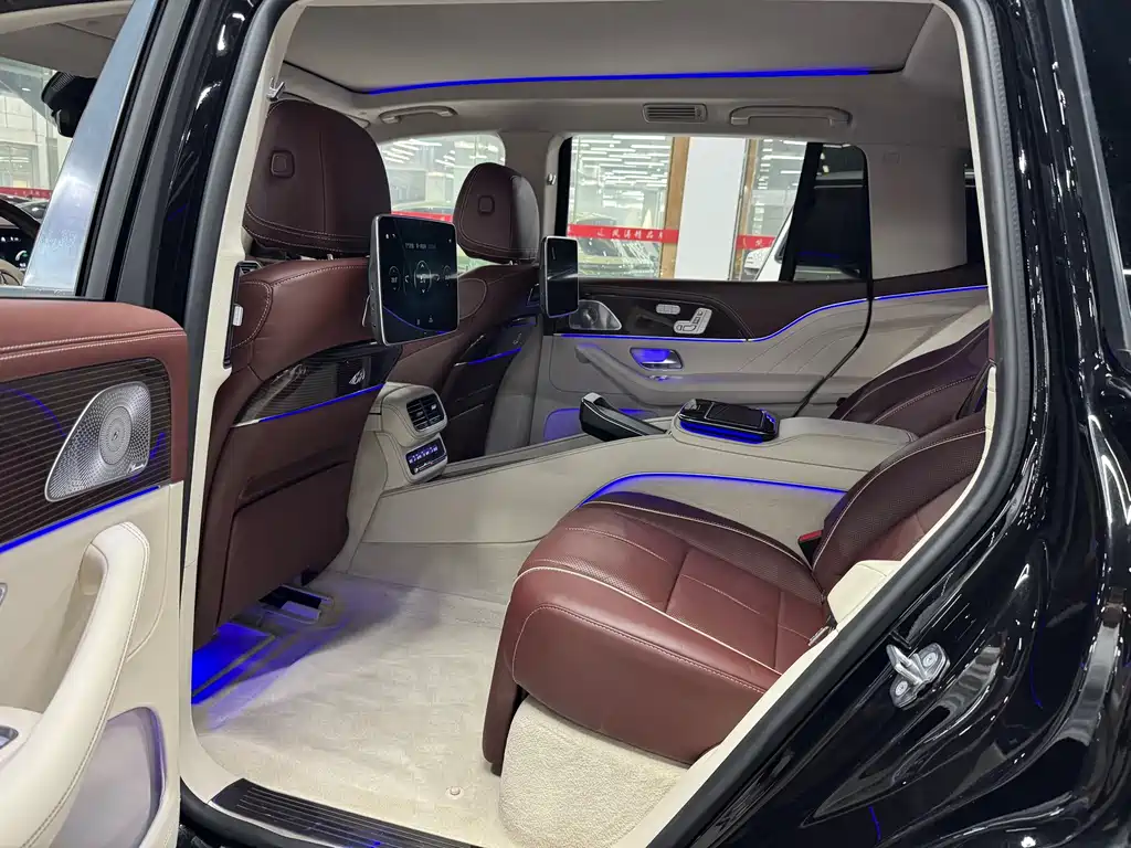 Mercedes-Benz GLS — миниатюра 17