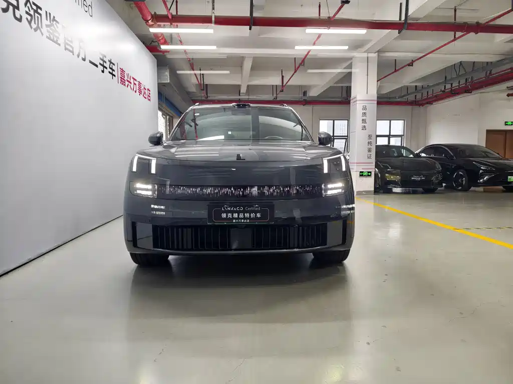 Lynk & Co 900 — миниатюра 2