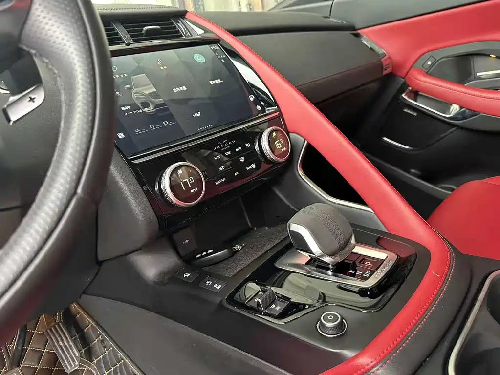 Jaguar E-Pace 2024 Sport R-DYNAMIC