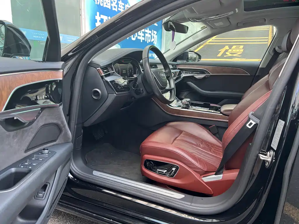 Audi A8 — миниатюра 12