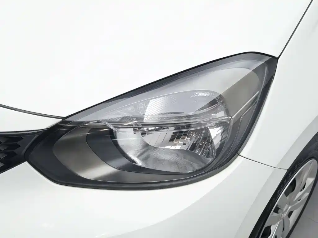 Honda Fit — миниатюра 7