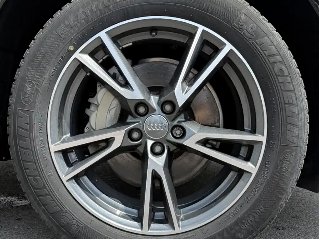 Audi Q5L — миниатюра 15