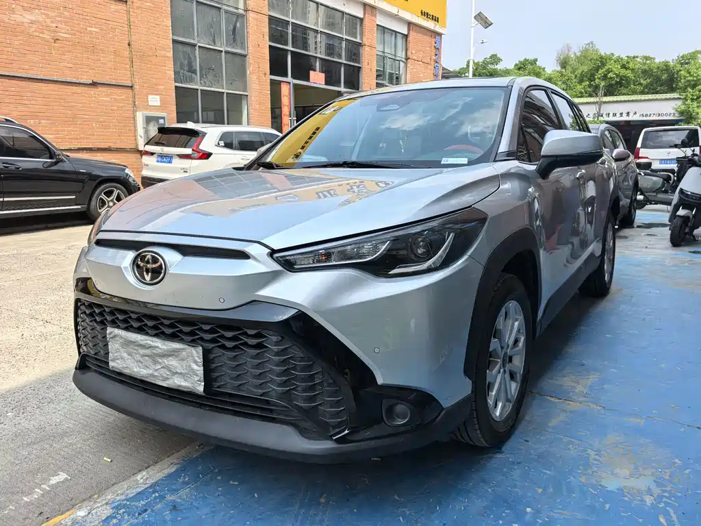 Toyota Frontlander 2023