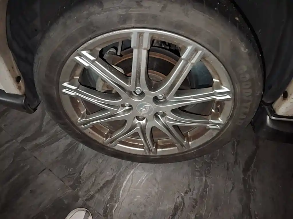 Infiniti ESQ — миниатюра 23