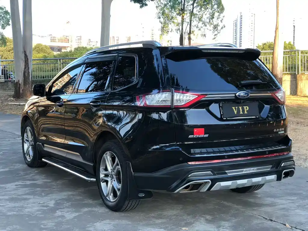 Ford Edge — миниатюра 4