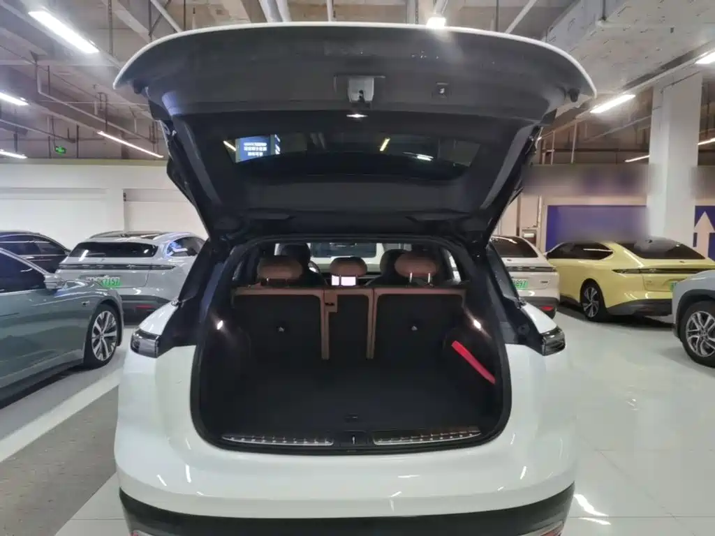 NIO ES6 — миниатюра 19