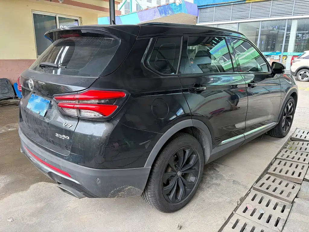 Zhonghua V7 — миниатюра 3