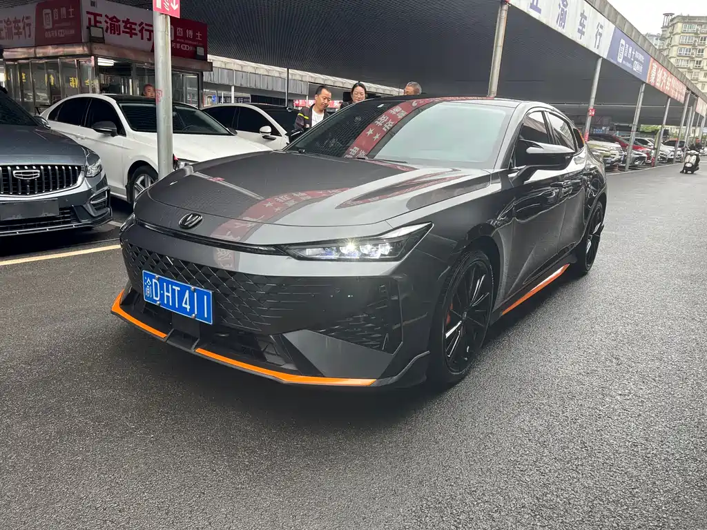 Changan UNI-V 2024