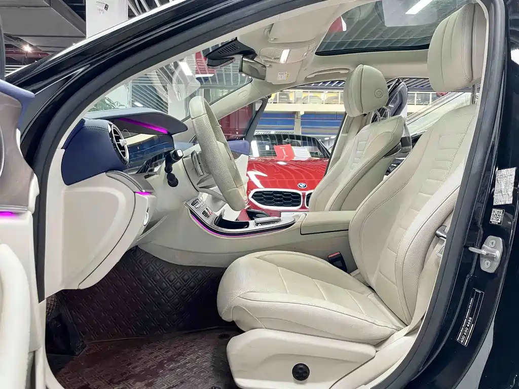 Mercedes-Benz E-Class — миниатюра 7