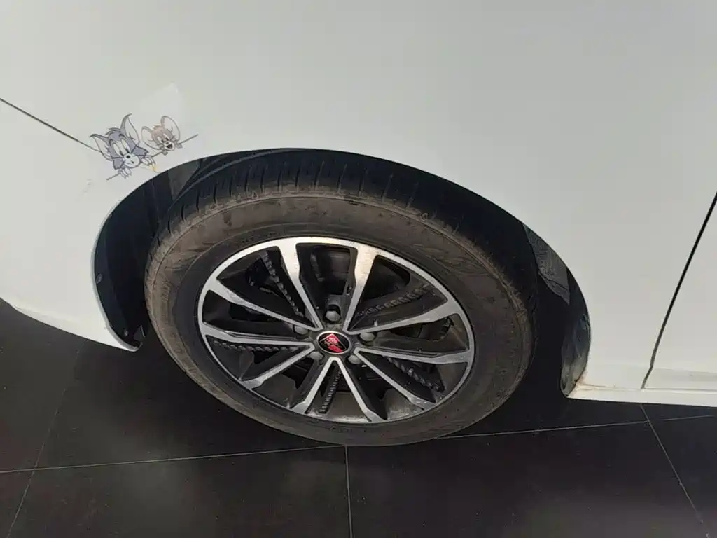 Roewe i5 — миниатюра 23