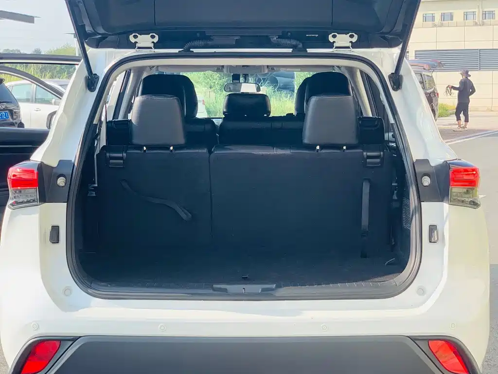 Toyota Highlander — миниатюра 22