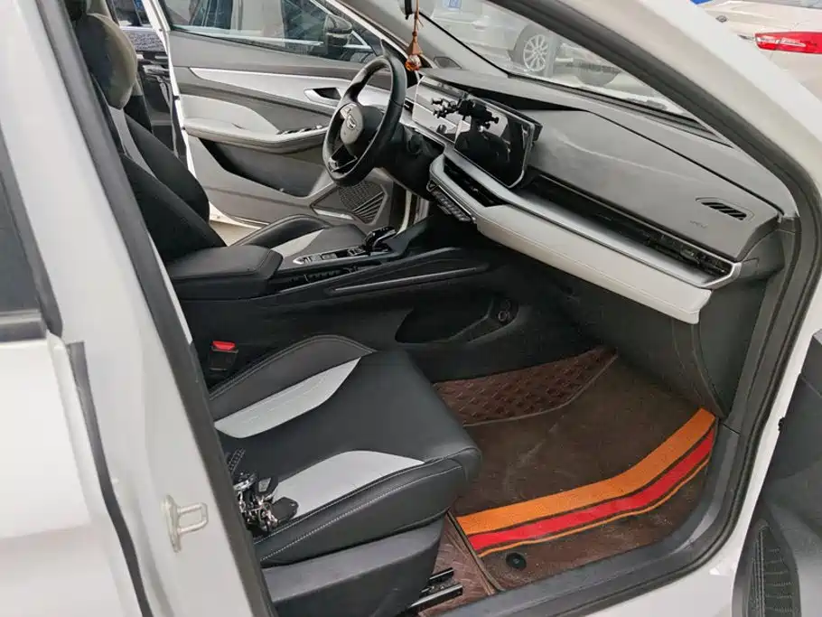 Geely Binrui — миниатюра 8