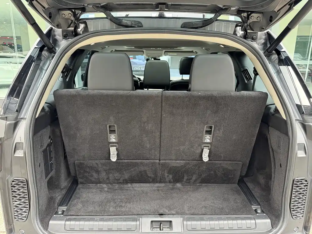 Land Rover Discovery — миниатюра 21