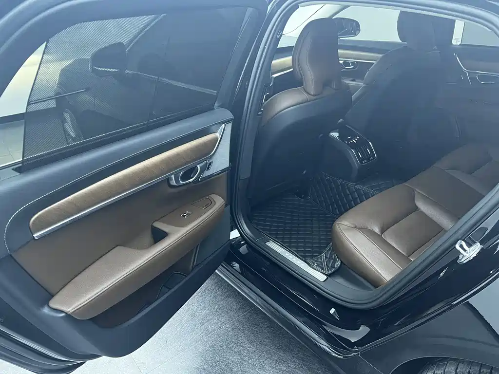 Volvo S90 2019 T5