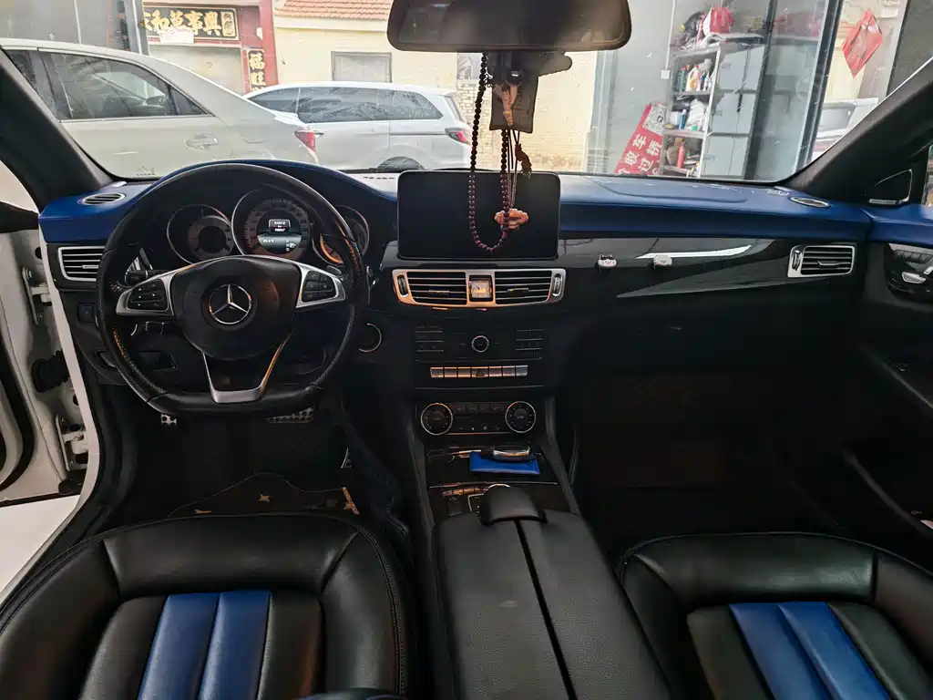 Mercedes-Benz CLS — миниатюра 4