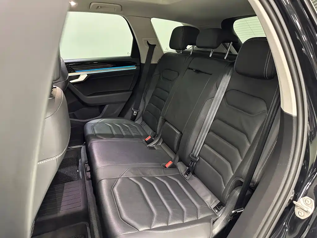 Volkswagen Touareg — миниатюра 26