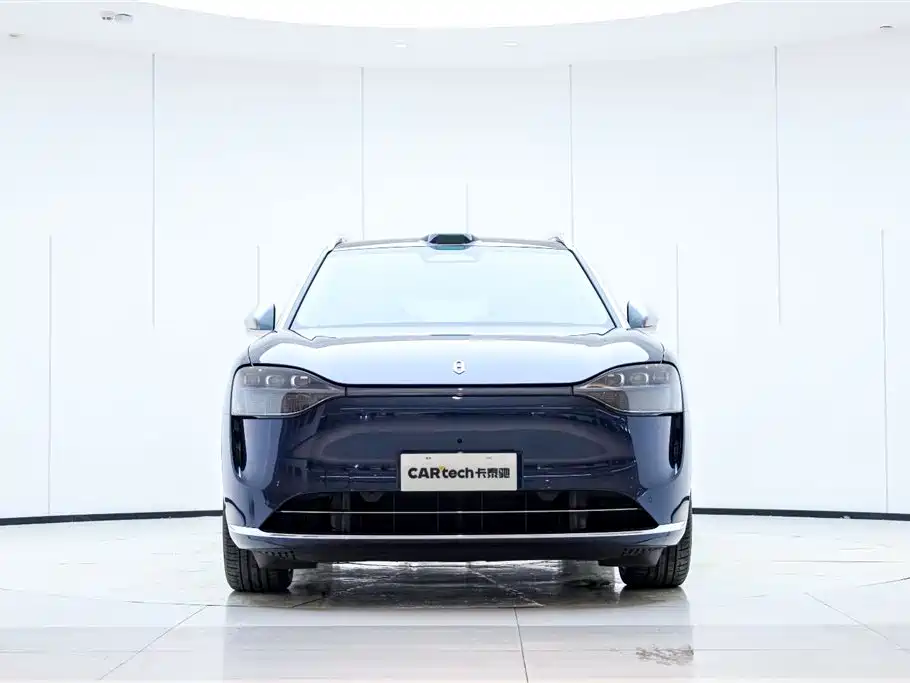 AITO ASK THE WORLD M9