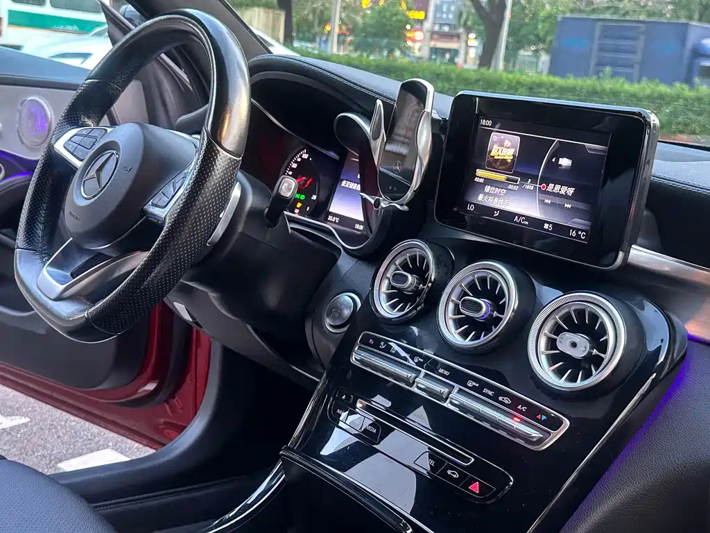 Mercedes-Benz C-Class (Import) — миниатюра 7