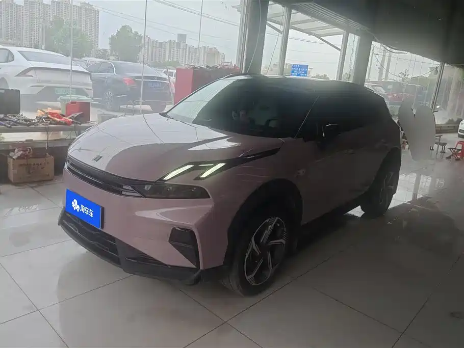 Купить Lynk & Co 06