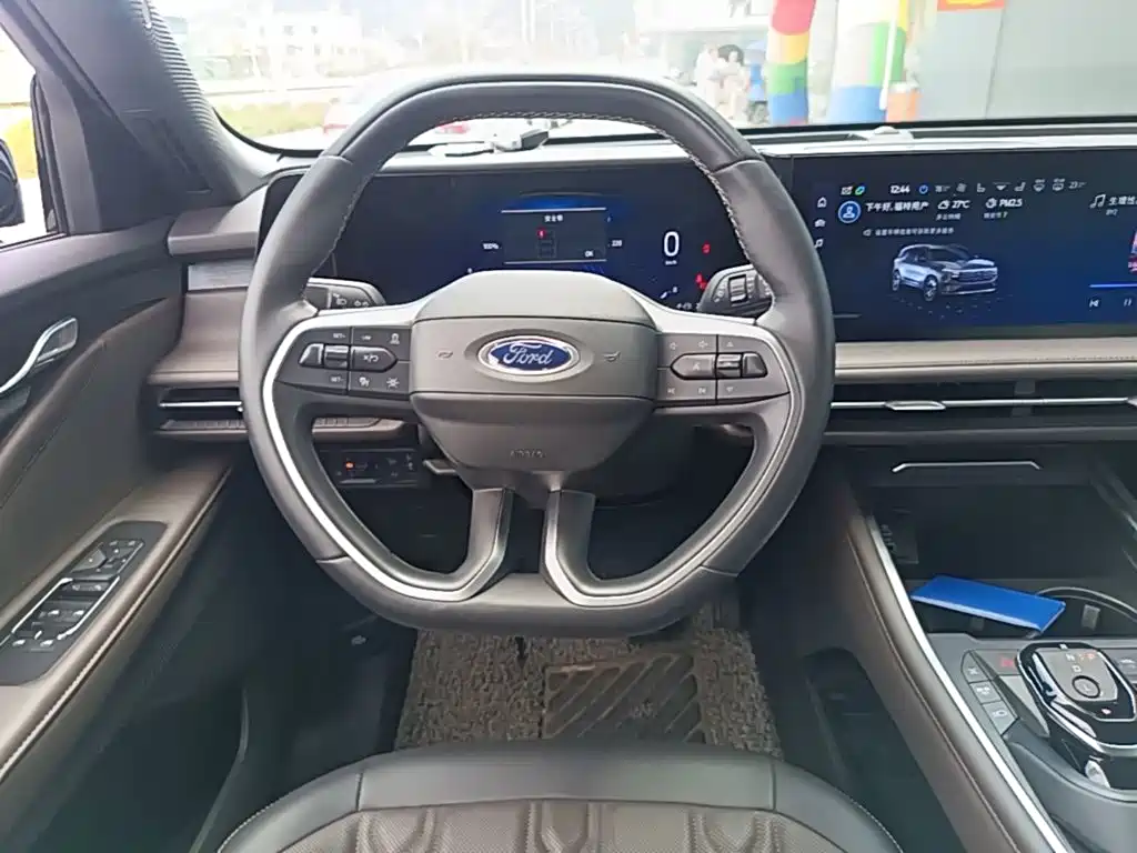Ford Edge — миниатюра 15