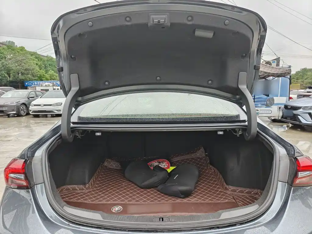 Buick LaCrosse — миниатюра 19