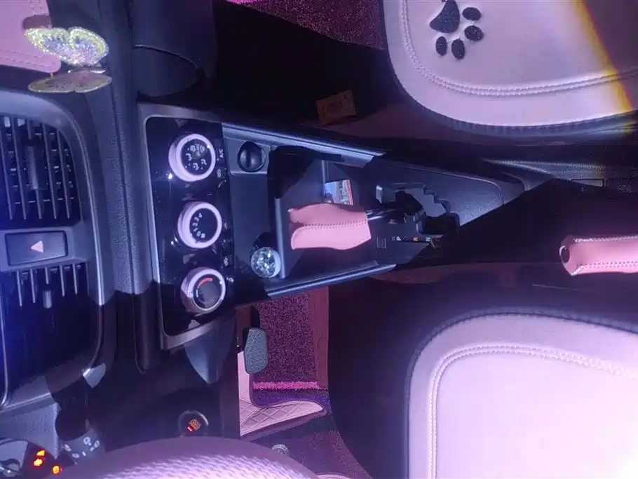 TOYOTA YARIS L ZHIXUAN