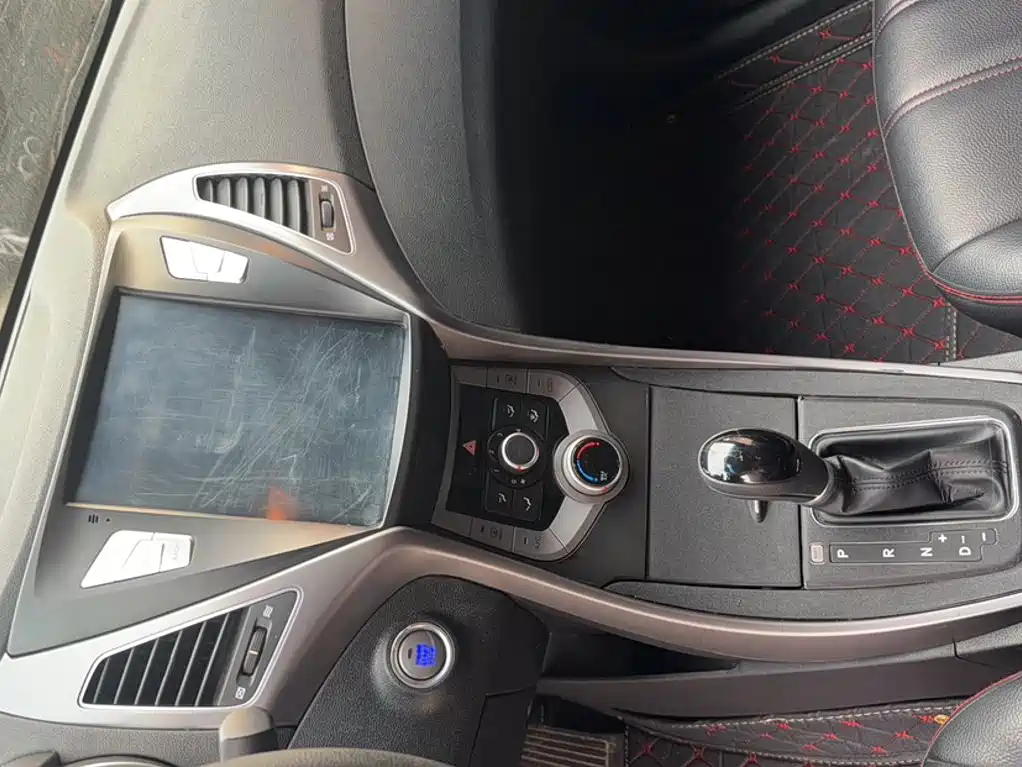 Hyundai Elantra Langdong — миниатюра 5