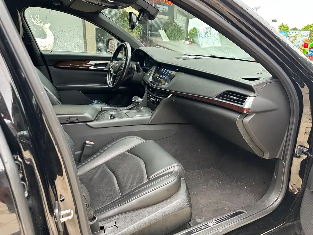 Cadillac CT6 Plug-in — миниатюра 21