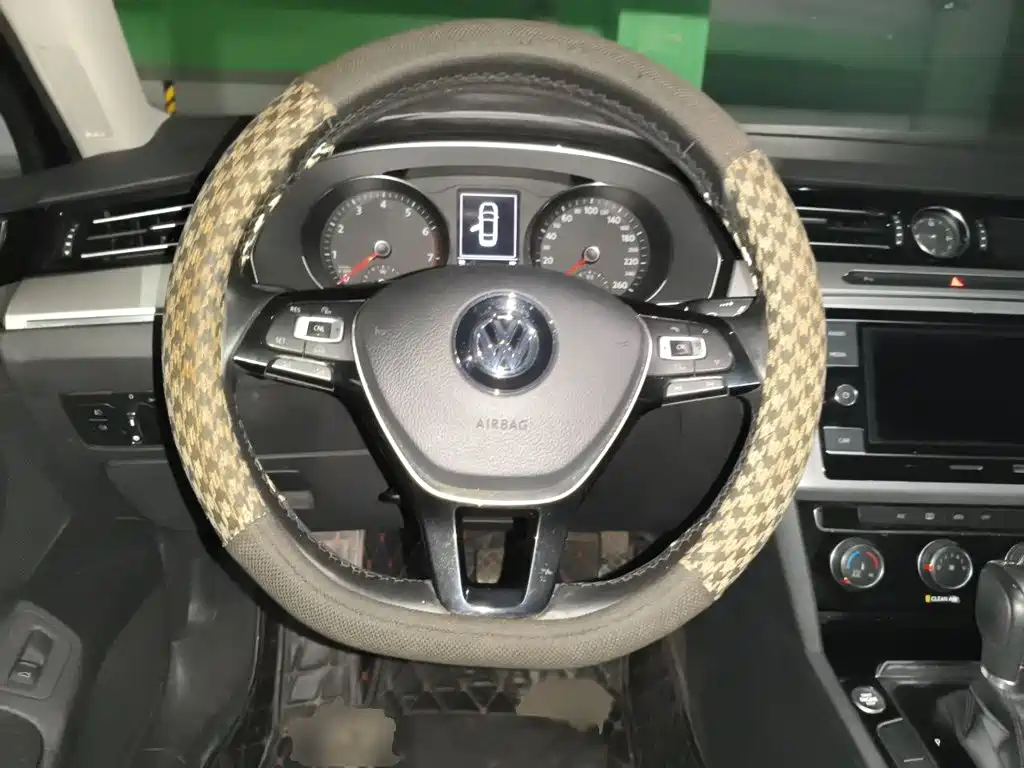 Volkswagen Magotan — миниатюра 3