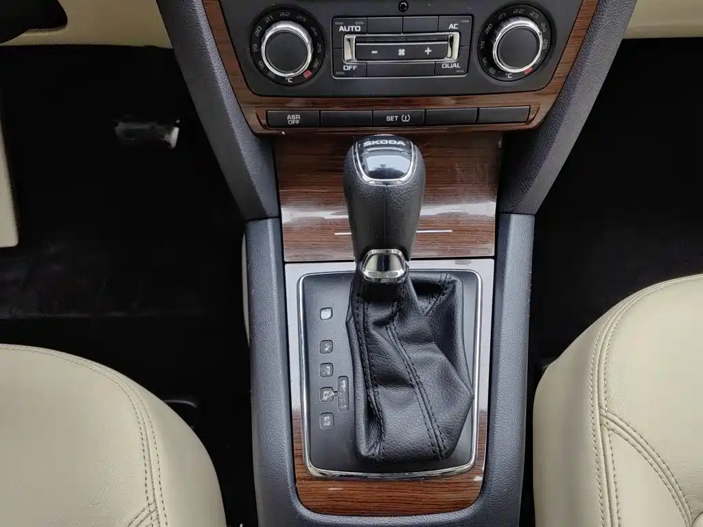 Skoda Octavia — миниатюра 13