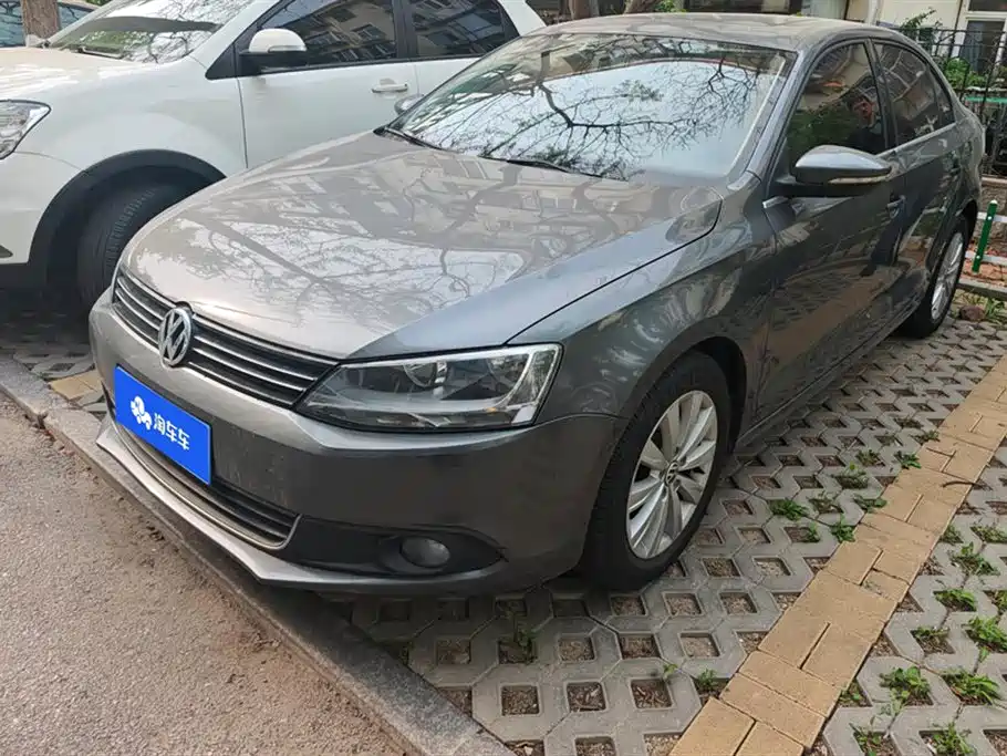 Volkswagen Sagitar 2014