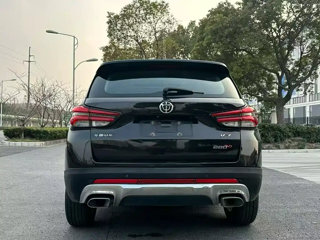 Zhonghua V7 — миниатюра 8