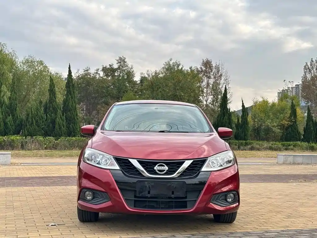 Nissan Tiida — миниатюра 2
