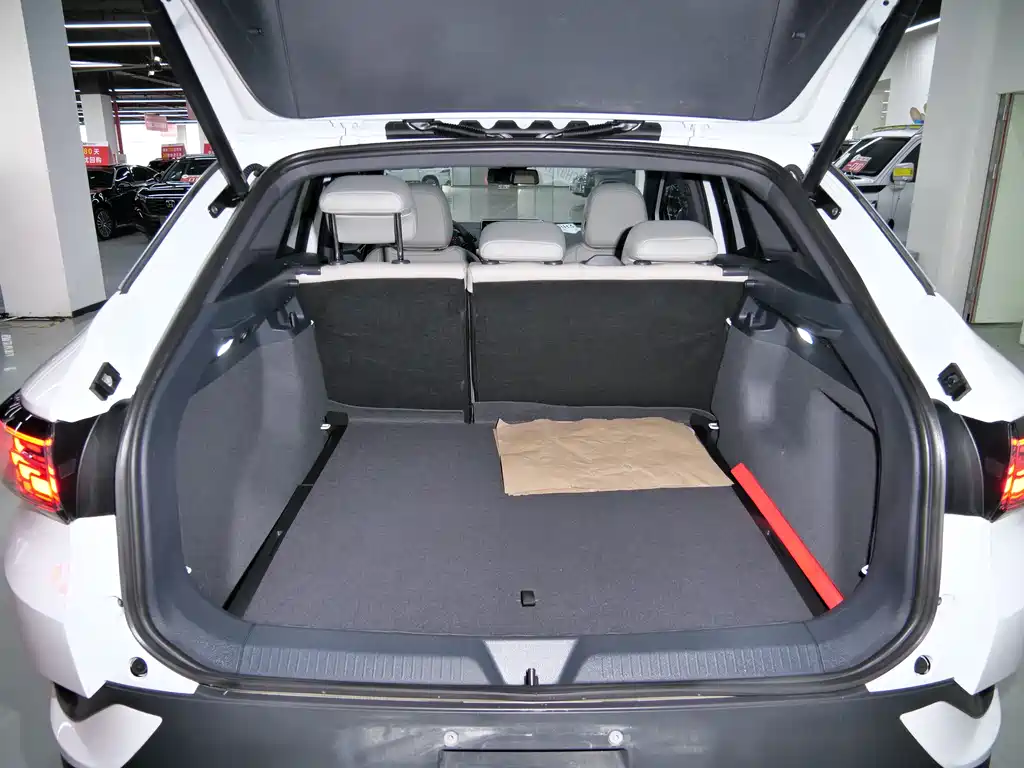 VOLKSWAGEN ID.4 CROZZ