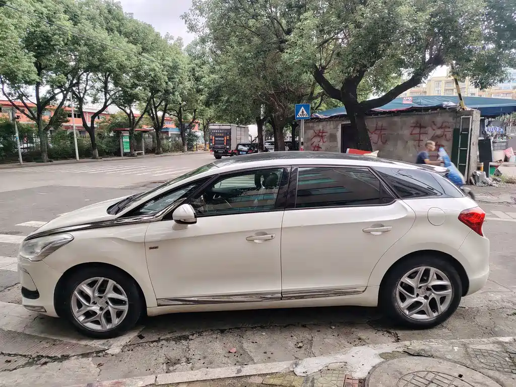 DS DS 5 — миниатюра 7
