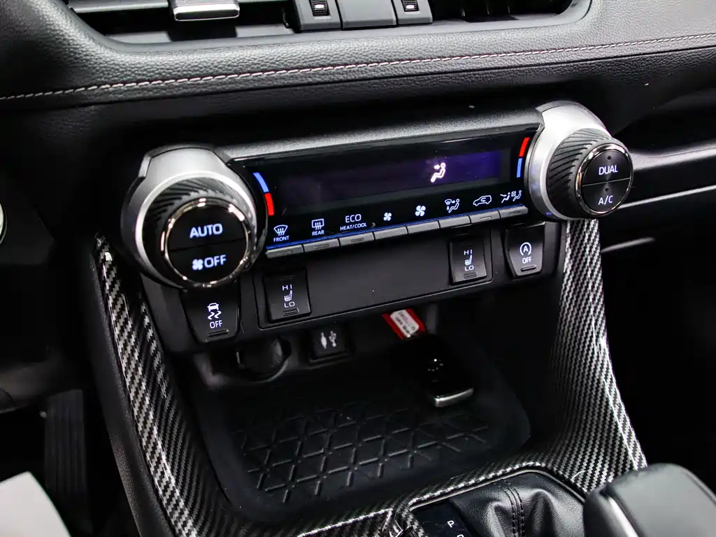 TOYOTA RAV4 RONGFANG