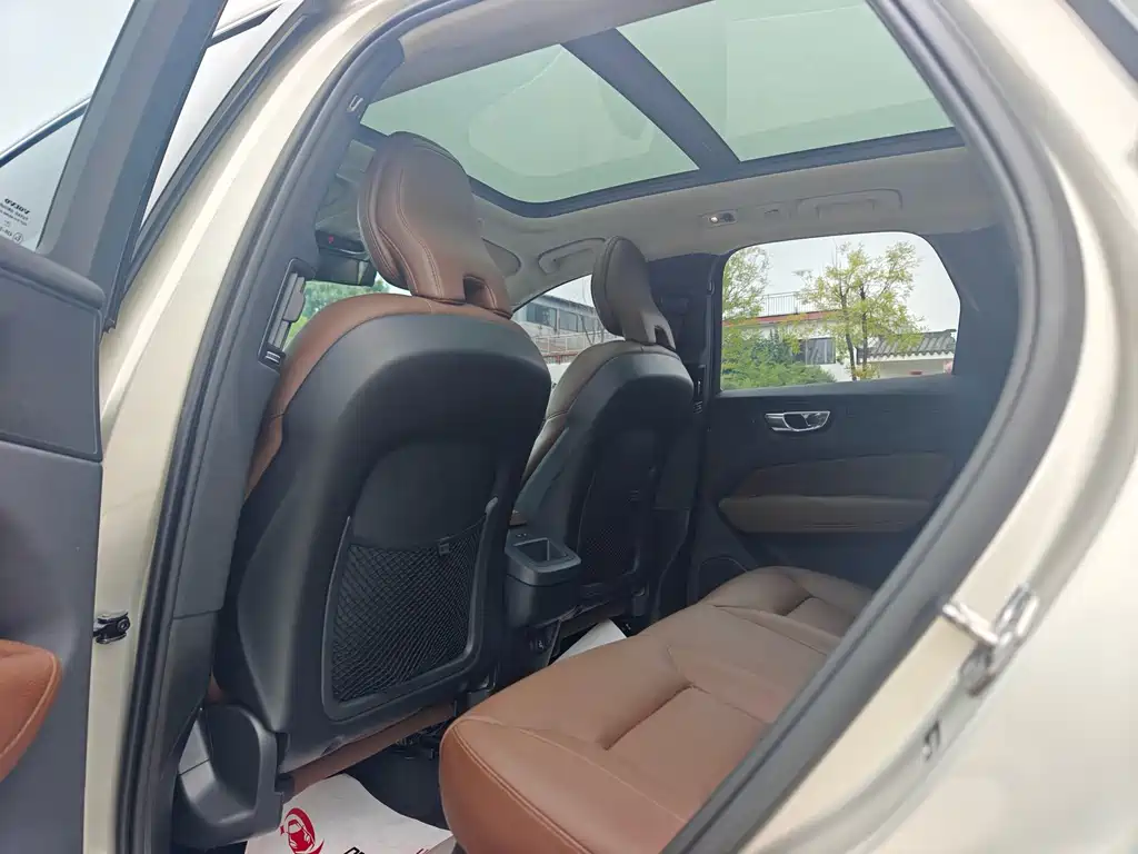 Volvo XC60 — миниатюра 16