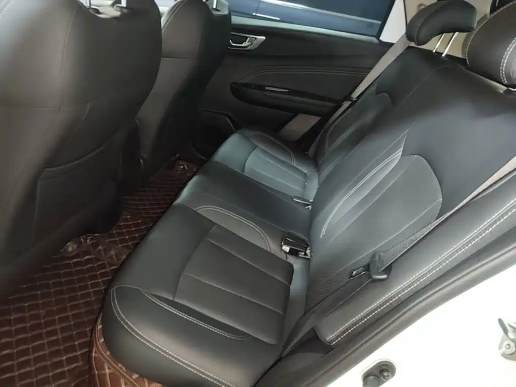 Geely Vision X3 — миниатюра 17