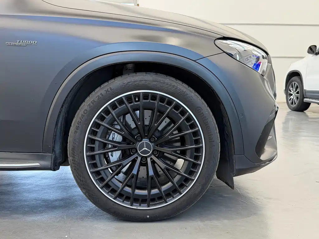 Mercedes-Benz GLC AMG — миниатюра 10