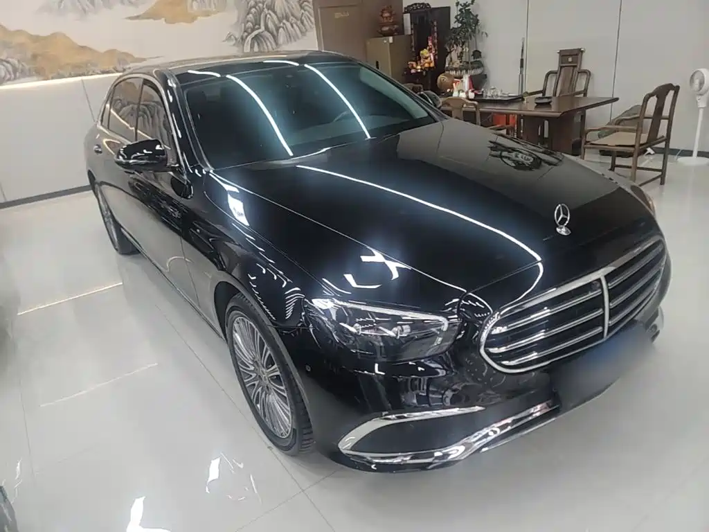 Mercedes-Benz E-Class — миниатюра 4