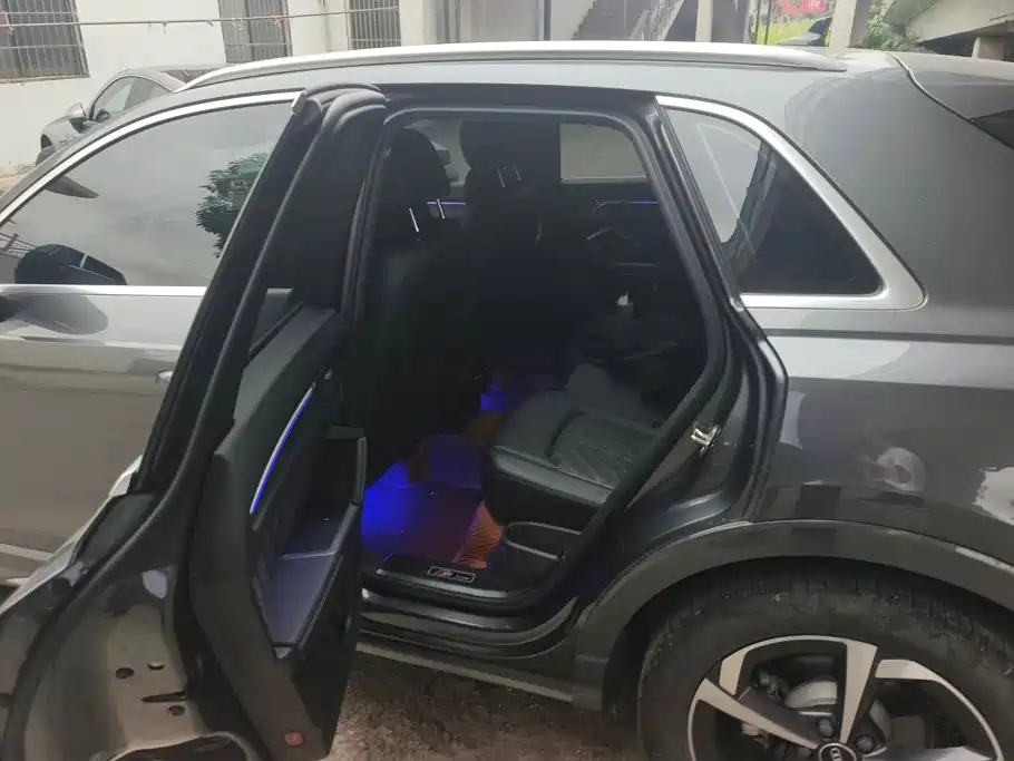 Audi Q3 — миниатюра 11