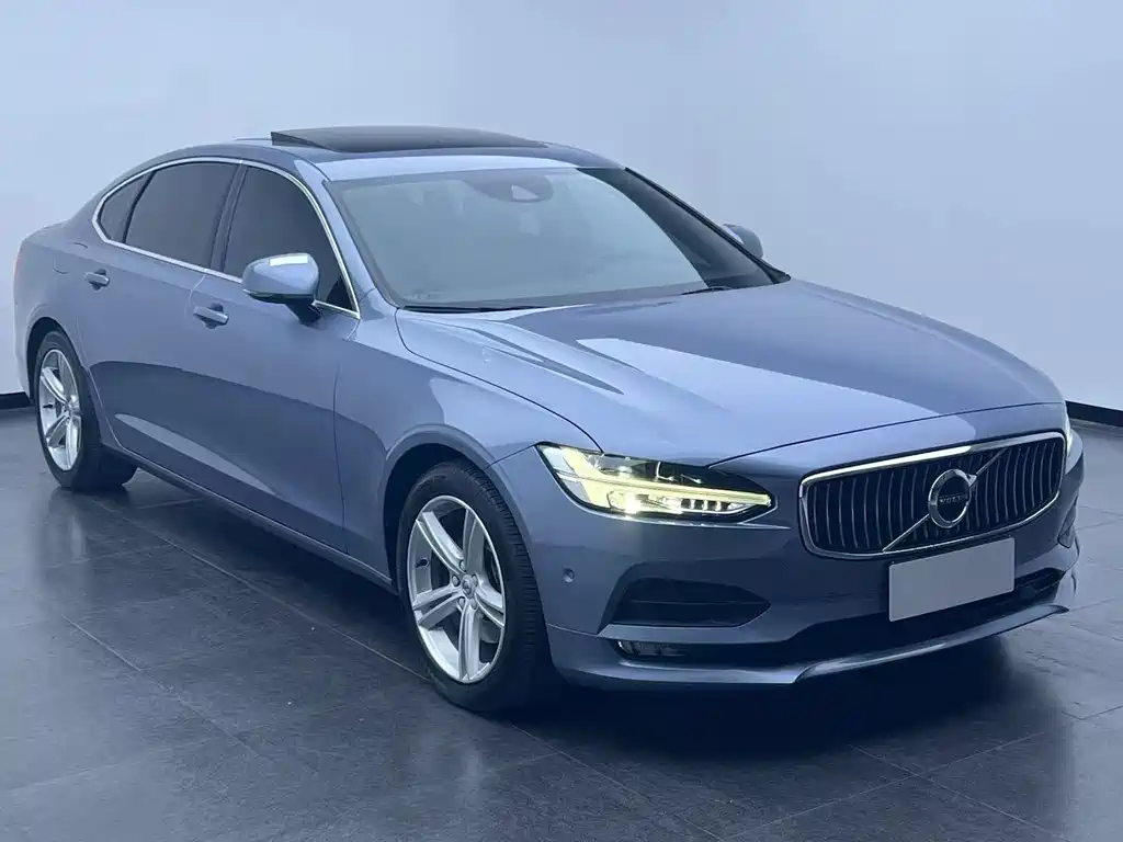 Volvo S90 2018 T4