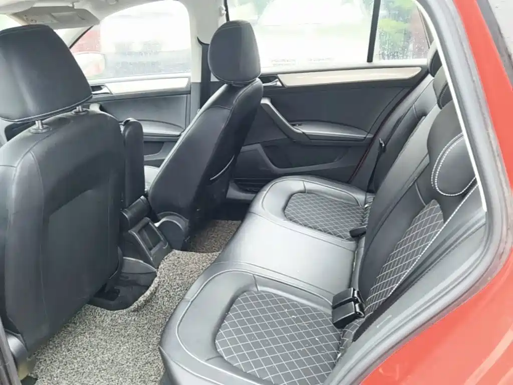 Skoda Rapid Spaceback — миниатюра 22