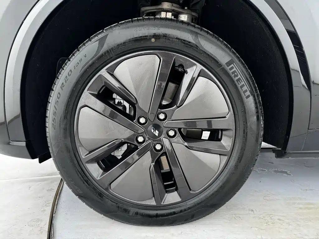 Li Auto Li L8 — миниатюра 13