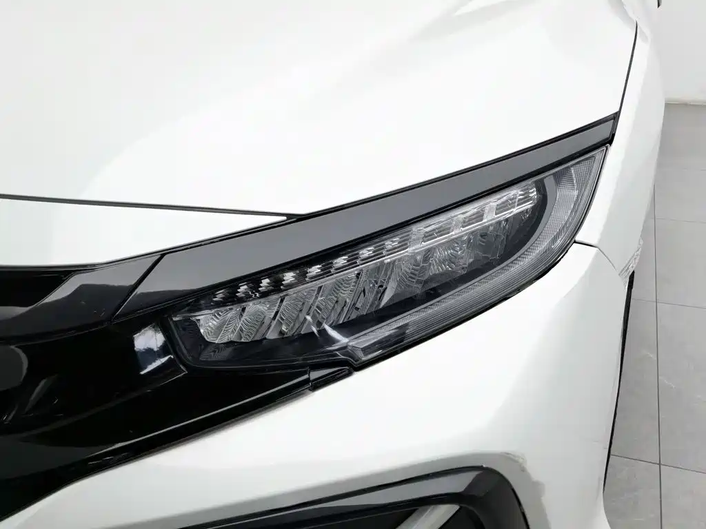 Honda Civic — миниатюра 7