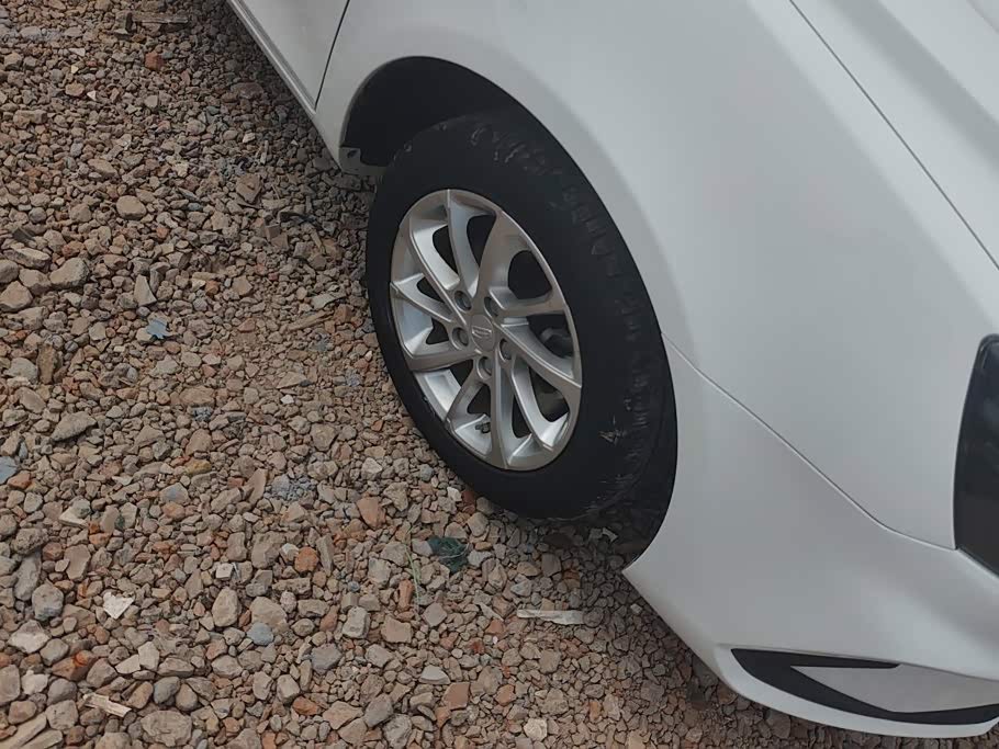 Geely Emgrand 1.5 л 2021 г. Белый, пробег 26400 км