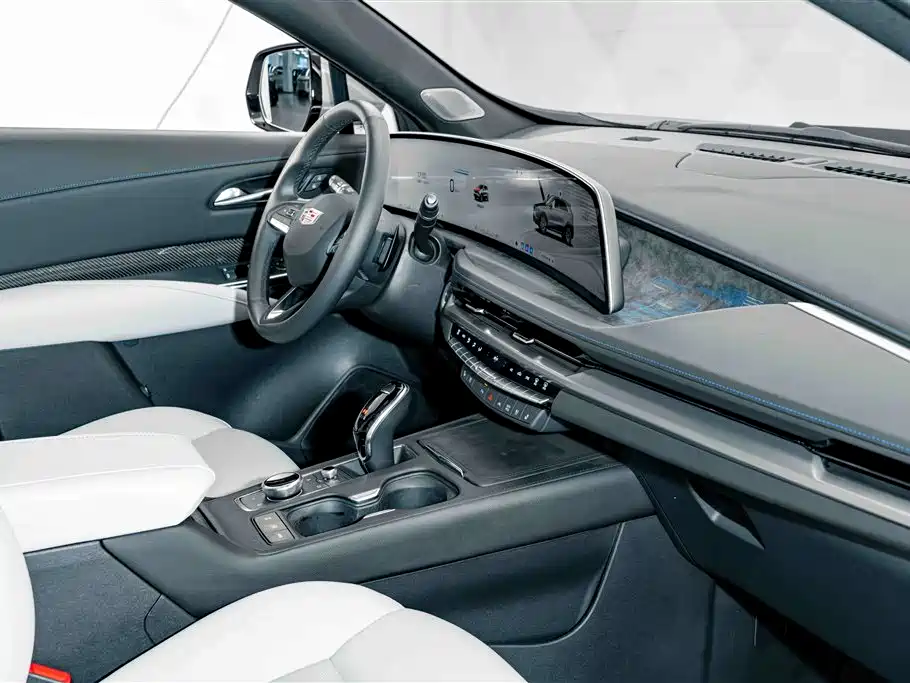 Cadillac XT4 — миниатюра 17