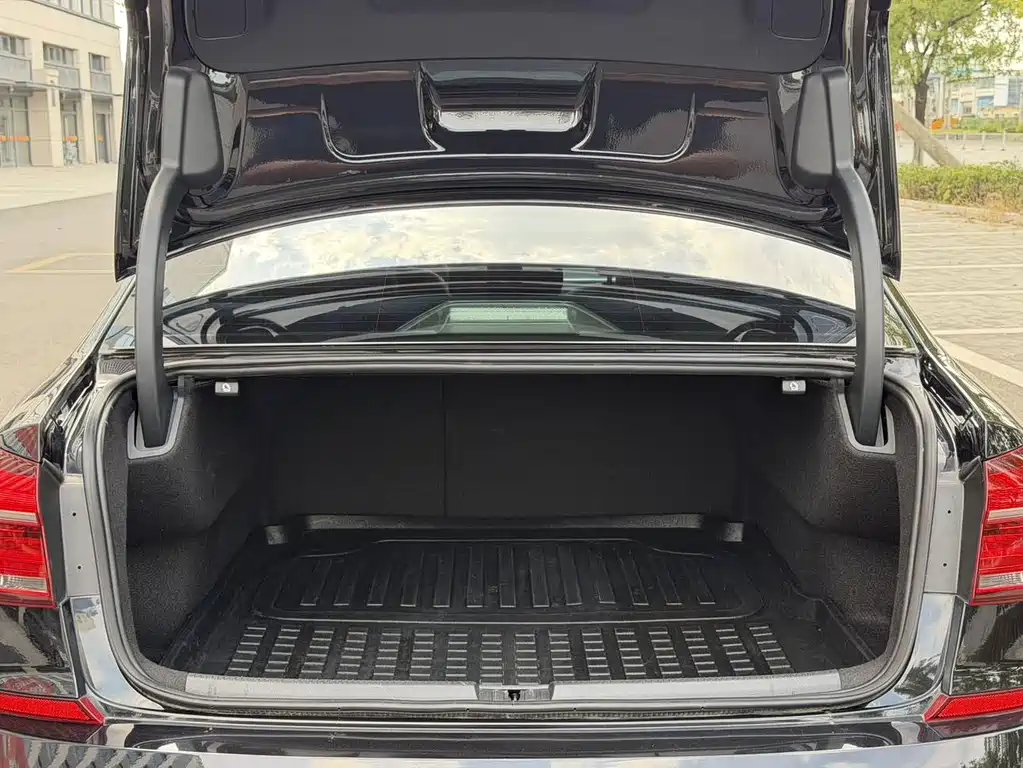 Volkswagen Passat — миниатюра 15